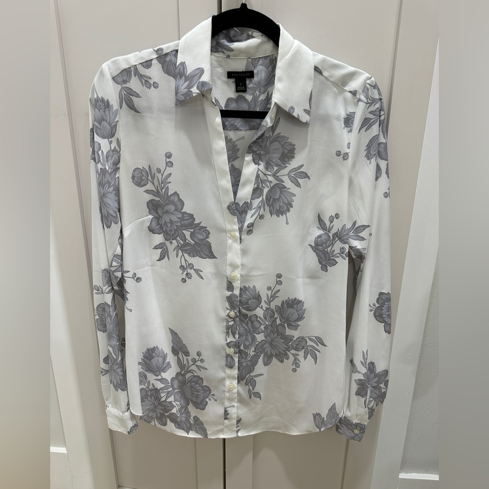 Ann Taylor Cream and Gray Floral Shirt